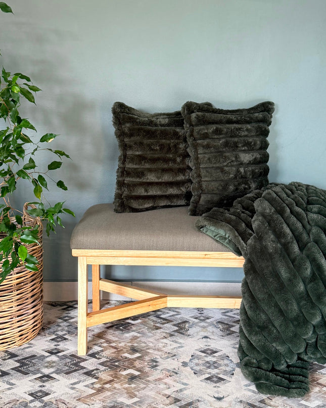 Faux Fur Throw & Cushion Combo – Luxury Home Comfort