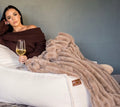 Faux Fur Throw Blanket – Soft, Stylish & Luxuriously Cozy
