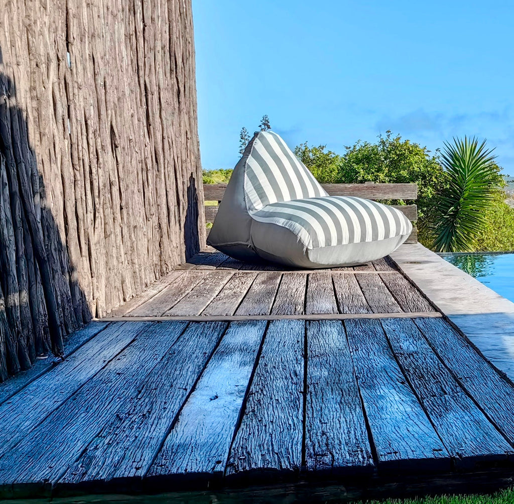 Outdoor Cabana Loungers