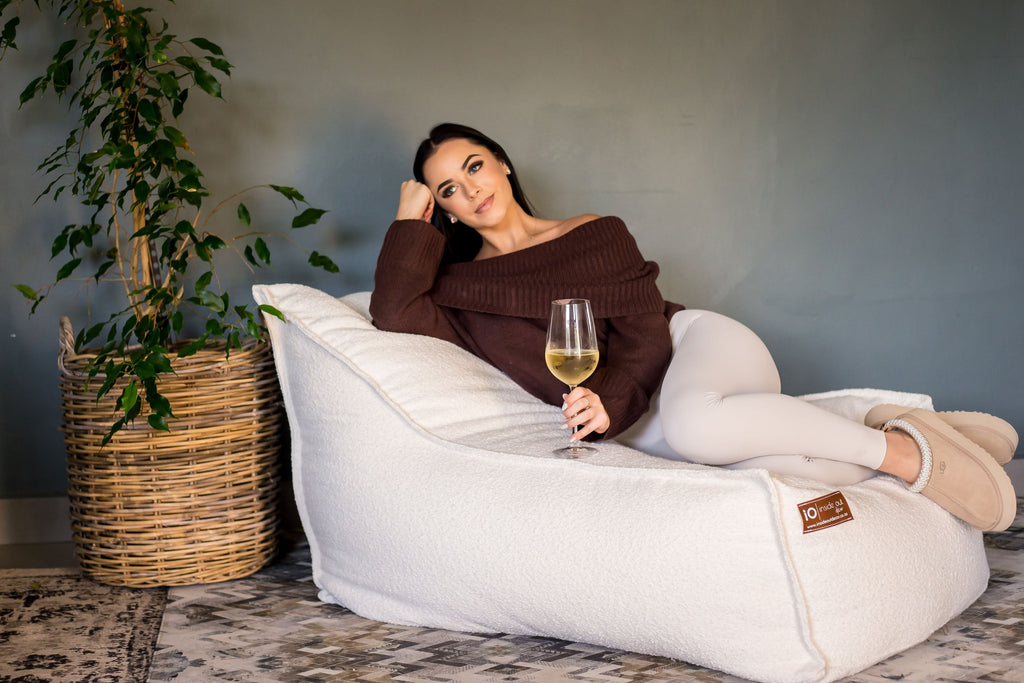 Bouclé Daybed Chair