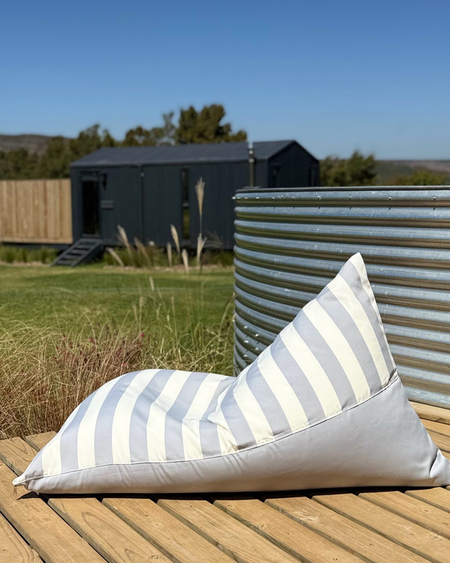 Outdoor Teardrop Beanbags